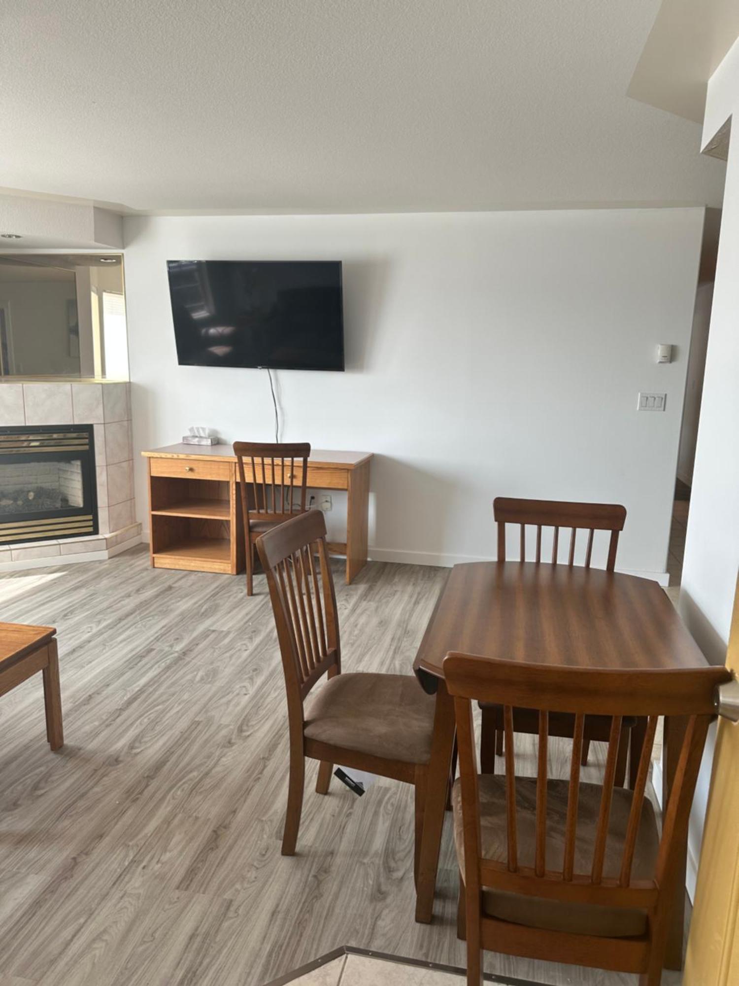 Western Budget East Red Deer Motel