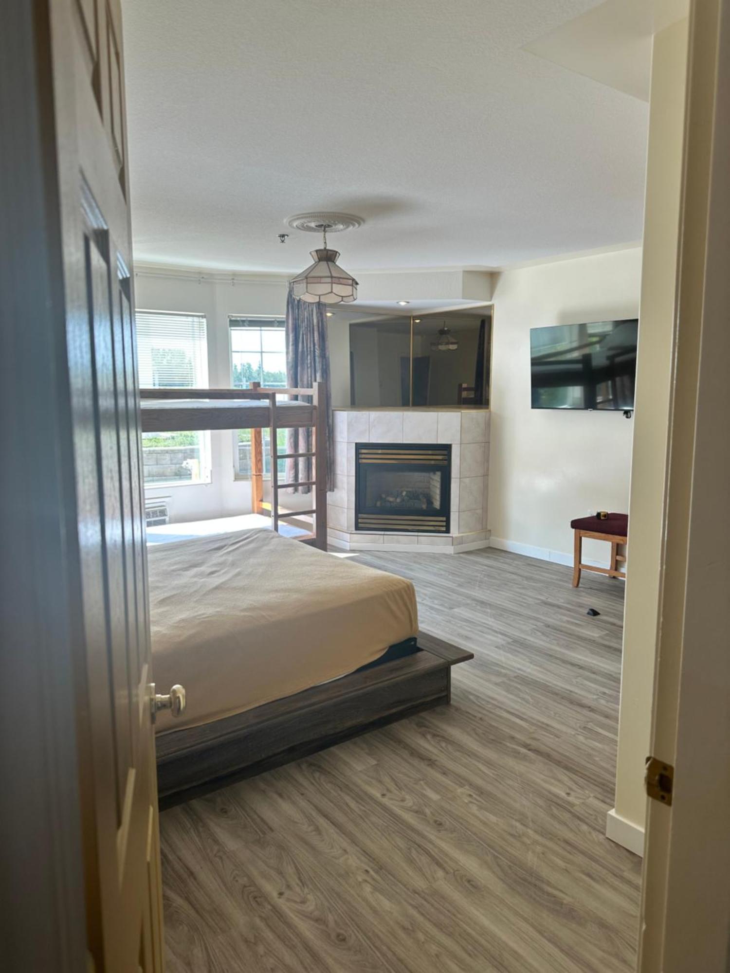 Western Budget East Red Deer Motel